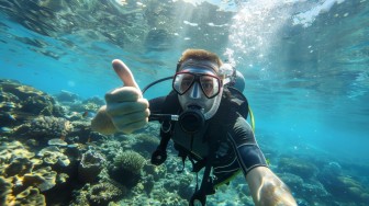 Deep sea Snorkelling at Elephant Beach